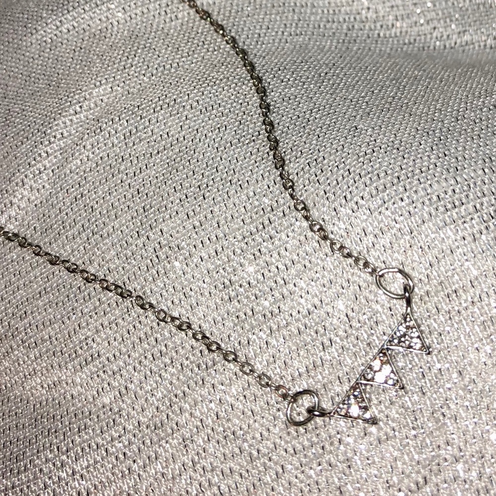 🔻Triple Triangle Street Style Silver Necklace - Picture 3 of 3